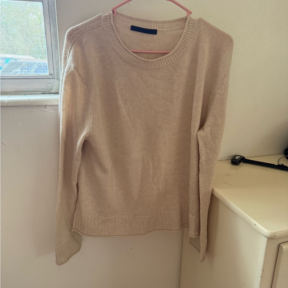 Jenni Kayne Neutral Cream Scoop Neck Sweater